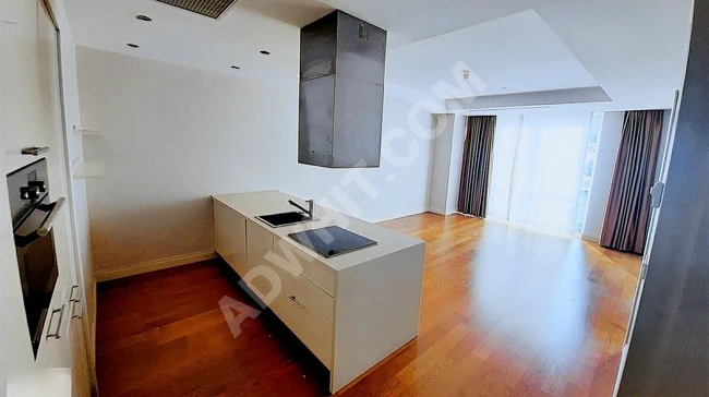 Maslak Mashattan'da Nefis Havuz Manzaralı Boş 1+1 Daire