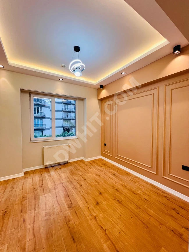 شقة بإطلالة حديقة في مجمع سكني للبيع قرب المترو باسطنبول