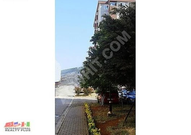 VİAPORT'A KOMŞU KİRALIK (tüm ev tadilata sokulmuştur)