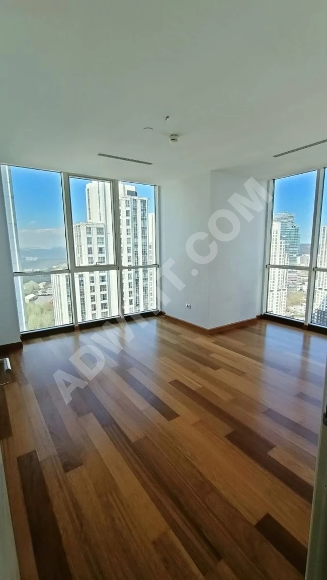 MASLAK MASHATTAN BOŞ TAŞINMAYA HAZIR 4+1 GÜNCEL DAİRE