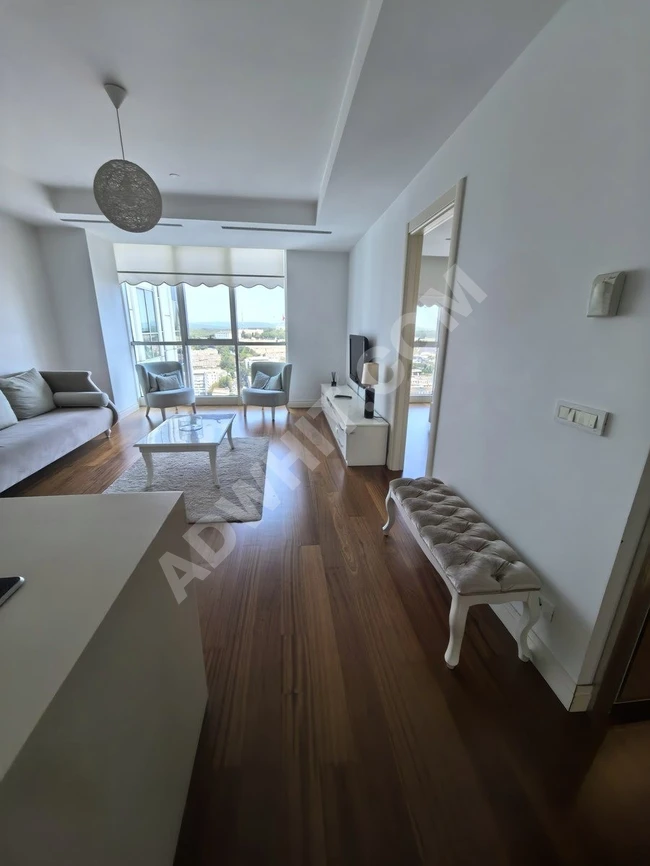 MASLAK MASHATTAN SATILIK YÜKSEK KAT BOŞ GÜNCEL 1+1 DAİRE