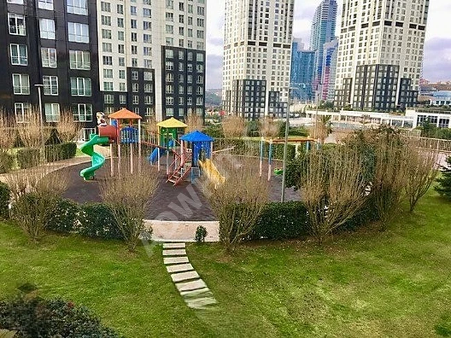 Maslak Mashattan'da Havuz & Peyzaj Manzaralı 1+1 Daire