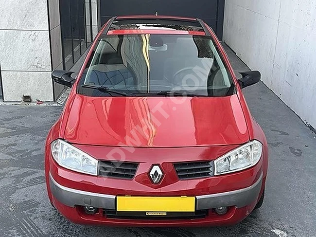 MONACO MOTORS'DAN 2005 MEGANE CAM TAVAN KIRMIZI TERTEMİZ