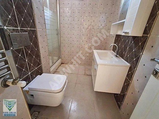 VANEden Güngören Camlıkahve'de 180 m2 5+1Dubleks 9 Yıllık