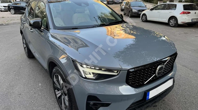 2022 MODEL-VOLVO XC40 1.5 TRECHARGE PLUS DARK HYBRID -80.000 KM