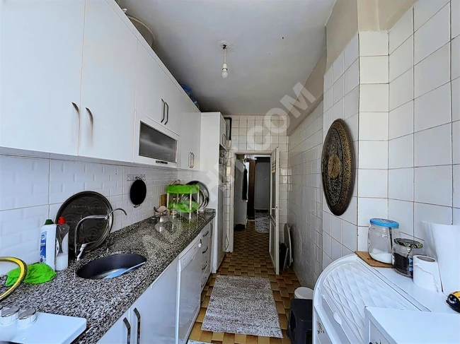 Güngören kaymakamlığa ulaşıma yakınköşe binada yatırımlık daire