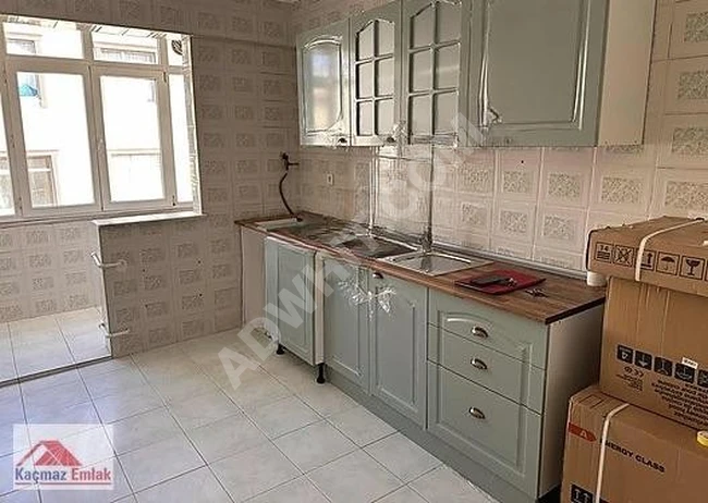 Kaçmaz'dan Kavakpınar Merkezde yenilenmiş 3+1 Satılık Daire