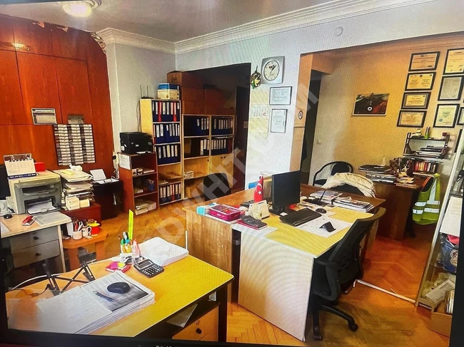 Bakırköy İSTANBUL cd. Üzeri KARAT İş merkezi Karşısı