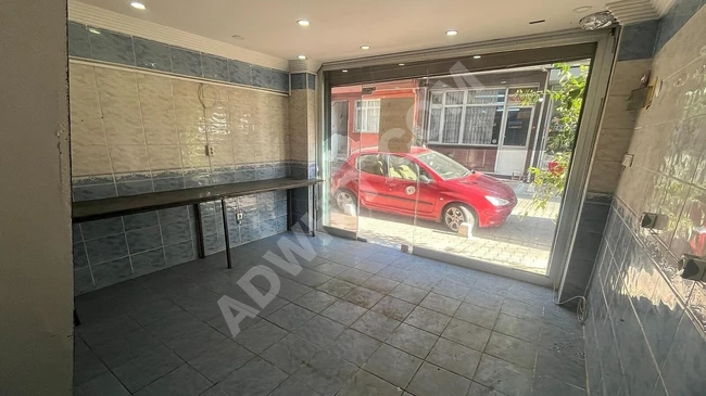 Bakırköy Yenimahalle Giriş ve üst kat 16+16m2 iki katlı Dükkan