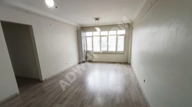 FATİH ŞEHREMİNİDE 3+1 KOMBİLİ ASANSORLU DAİRE
