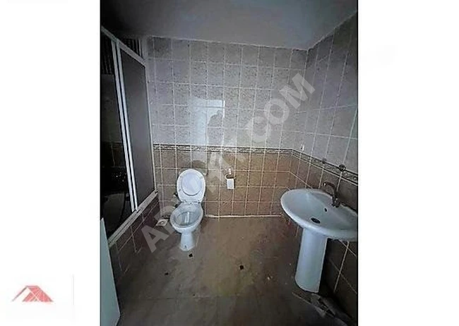 KAÇMAZ EMLAK'TAN YENİŞEHİRDE SİTE İÇİ 4. KAT 120 M2 GENİŞ DAİRE.