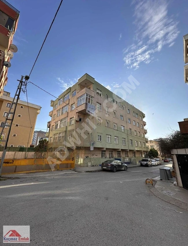 Kaçmaz'dan Kavakpınar Merkezde yenilenmiş 3+1 Satılık Daire