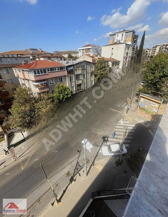 KAÇMAZ EMLAK TAN E-5 ,GARANTİ MERKEZ BİNASI,NEOMARİNE KOMŞU 4+1