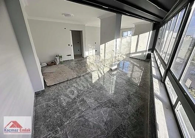 KAÇMAZ EMLAK ÇAĞRI KOÇ'tan TERASLI İŞ YERİ CADDE ÜZERİ