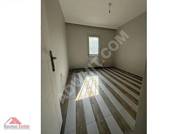 KAÇMAZ EMLAK TAN İÇERİSİ YENİLENMİŞ VİAPORTA YAKIN MESAFEDE 2+1