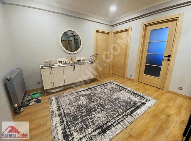 KAÇMAZ EMLAK'TAN FEVZİ ÇAKMAKTA İÇERİSİ YENİLENMİŞ 125 M2 3+1