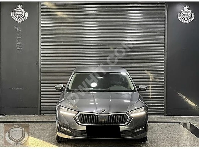 HATASIZ+BOYASIZ+53.000KM+KESİKDİREKSİYON+HYBRİD+START&STOP+CPLAY