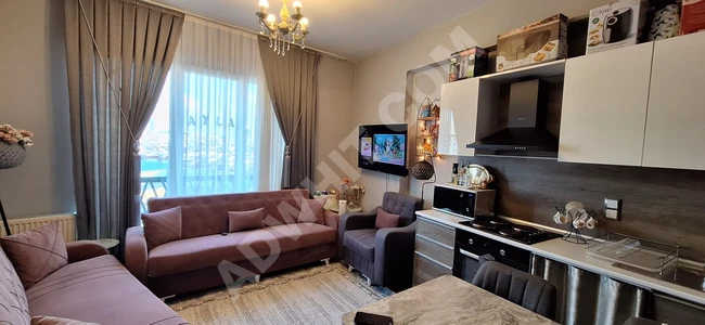 شقة مفروشة سوبر ديلوكس بفرشها الكامل للبيع 1+1 ضمن مجمع أكتورز 