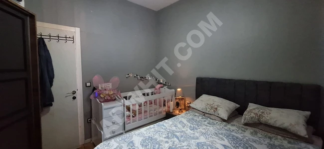 شقة مفروشة سوبر ديلوكس بفرشها الكامل للبيع 1+1 ضمن مجمع أكتورز 