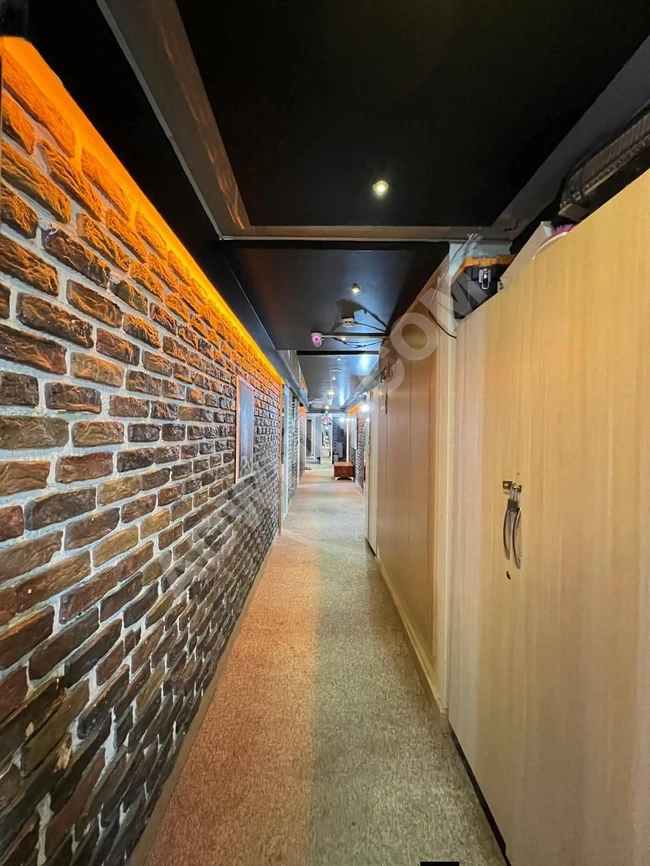 شقة مفروشة للبيع قرب المتروبيس في مجمع بإسطنبول بسعر مغري جدآ