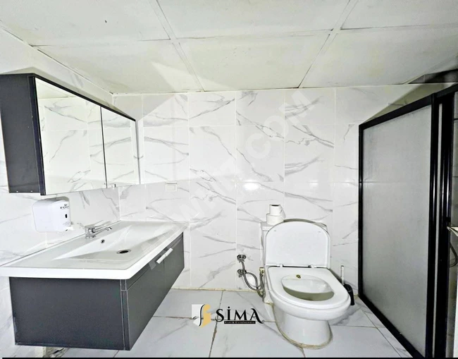 شقة مفروشة للبيع قرب المتروبيس في مجمع بإسطنبول بسعر مغري جدآ