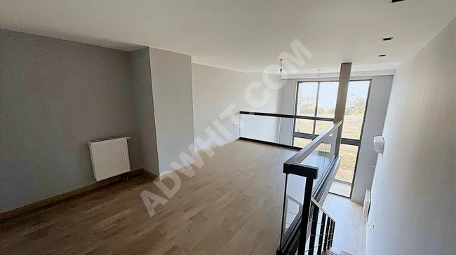 BEYLİKDÜZÜ İN MARİ SATILIK DENİZ MANZARALI 1+1 LOFT BALKONLU