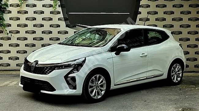ORASDAN 2025 RENAULT CLİO 1.0 TCE EVOLUTİON ÇELİK JANTLI