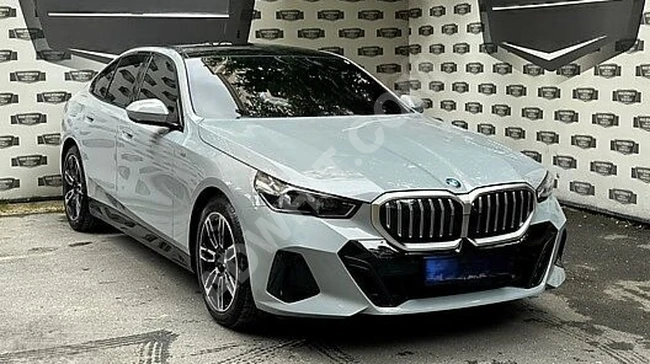 ORAS'DAN 2025 MODEL BMW 520İ M SPORT BOYASIZZ