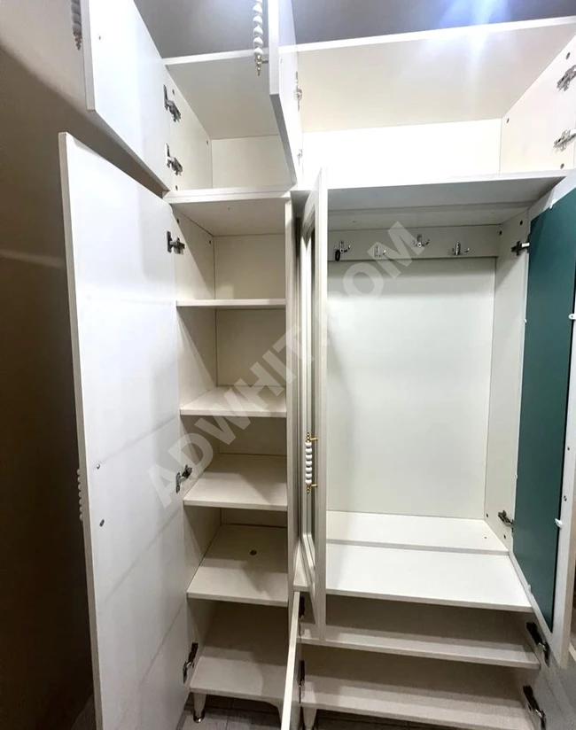 shoe cabinet