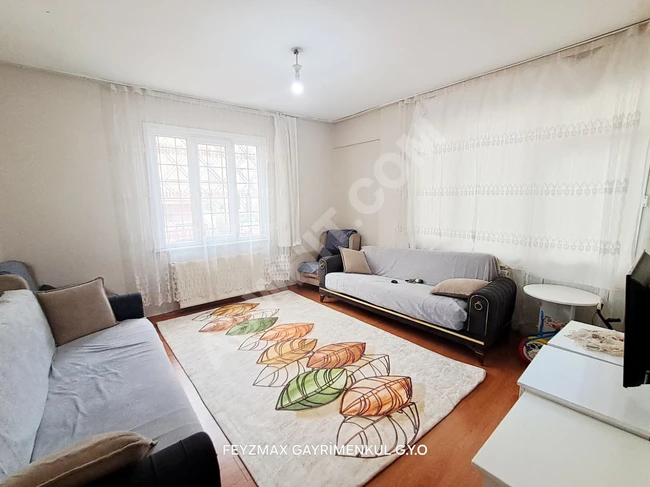 TUZLA KONAŞLI MERKEZDE KOMPLE SATILIK BİNA