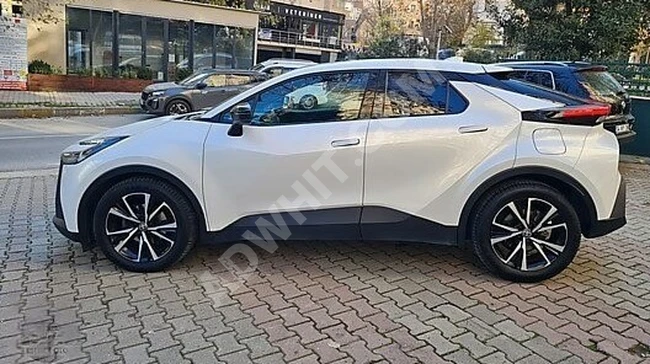 2024 TOYOTA C-HR 1.8 HYBRİD PASSİON CAM TAVAN HATASIZ BOYASIZ