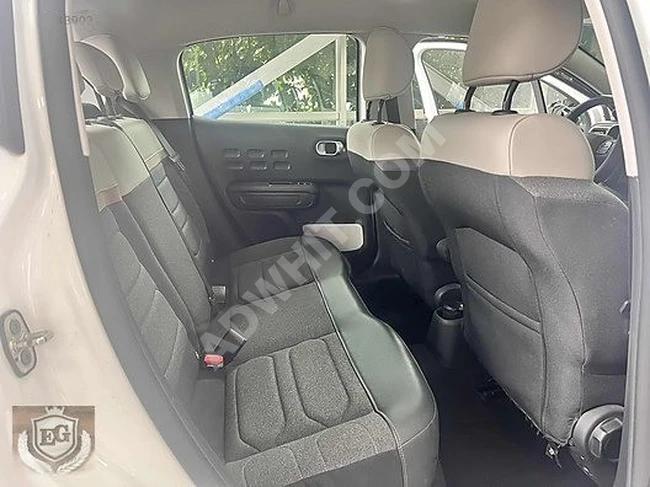 HATASIZ+BOYASIZ+61.000KM+CPLAY+NAVİ+TABLETEKR+ŞERİTTKP+SIFIRFAİZ