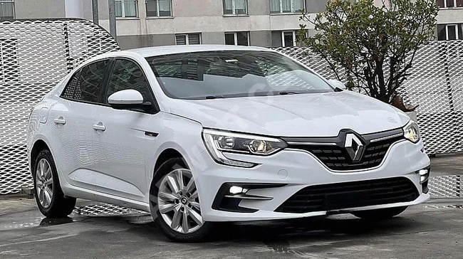 YENİ KASA 2022 MODEL MEGANE/OTOMATİK/CARPLAY/GERİ GRŞ.