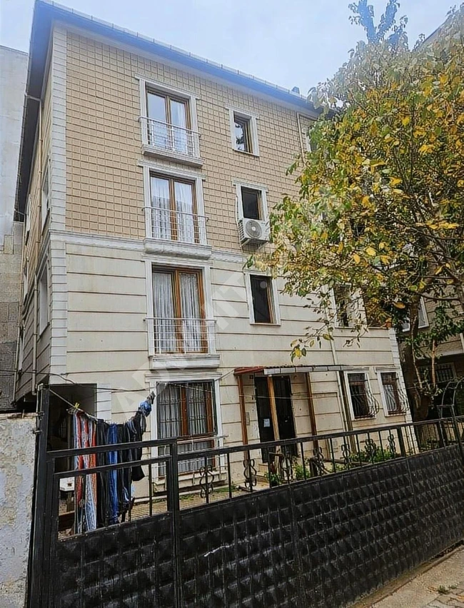 METROYA YAKIN 122M2 2 DAİRE İÇİNDE 10 DAİRE ARSA YARISI SATILIK