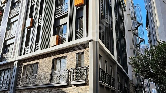 KANYON ÖZDİLEK 5 DAKİKA CADDE ÜSTÜ LÜKS DAİRE YABANCI ŞTŞ UYGUN