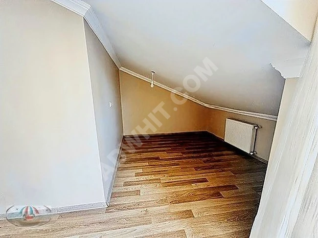 ŞAİR SABRİ SOKAKTA 2+2