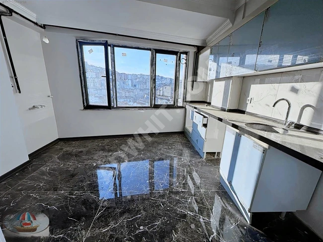 EYÜP İSLAMBEY CADDE ÜSTÜ 2 CEPHE 2+1 YENİ BİNA