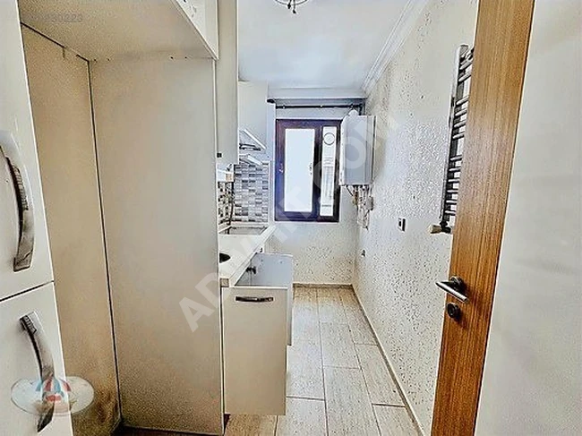 CADDE ÜSTÜ KİRACILI DUBLEKS KAPALI OTORPARKLİDIR