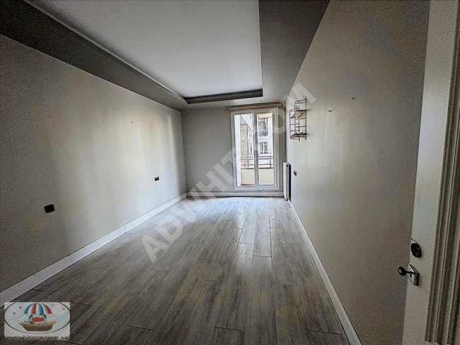 BRAND İSTANBUL'DA BALKONLU TERASLI BÜYÜK TİP BOŞ 1+1 DAİRE