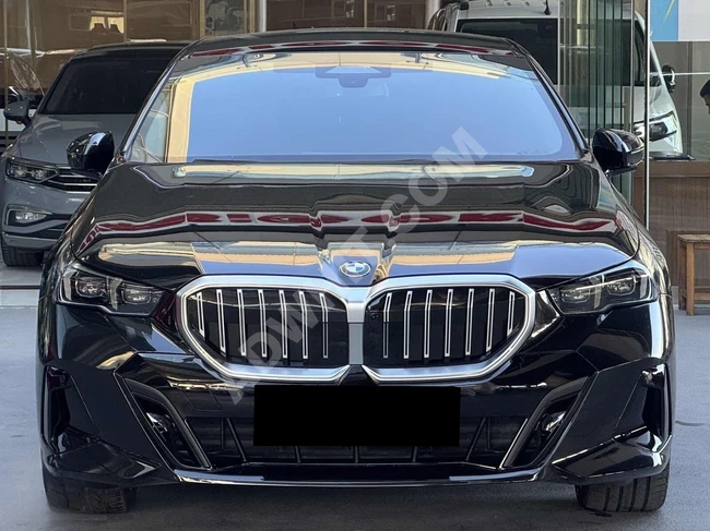 2024 BMW 520 İ HATASIZ M SPORT VEGANZA-BURGUNY KOMPLE PPF