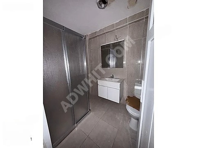 ESENYURT MERKEZ MH MEYDANIN DİBİNDE