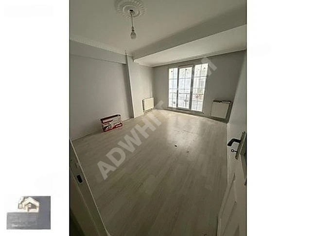 ESENYURT MERKEZ MH MEYDANIN DİBİNDE