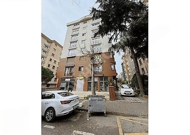 KOZYATAĞI'NDA SATILIK 2+1 75 M² NET ARA KATTA BOŞ DAİRE GARAJLI
