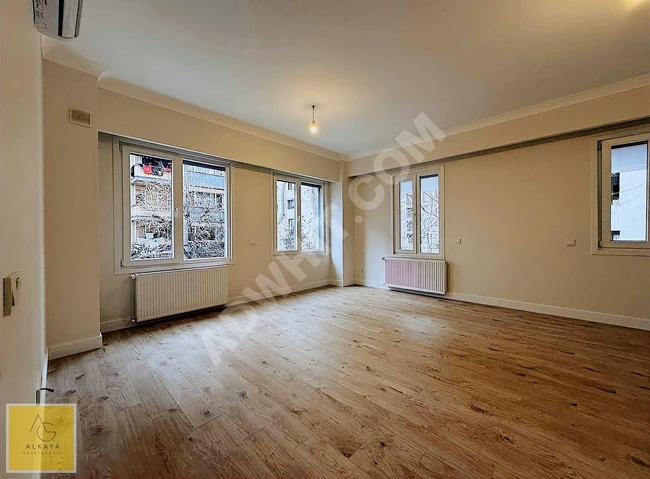 ALKAYA'DAN SUADİYE'DE SATILIK 2+1 BOŞ DAİRE / FERİDE GEÇİDİNDE