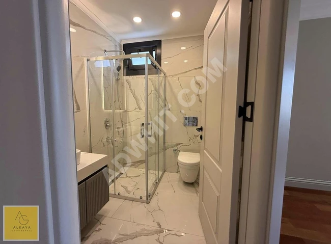 GÖZTEPE'DE SATILIK 4+1 BOŞ DAİRE KATTA TEK DAİRE ÖZELLİKLİ