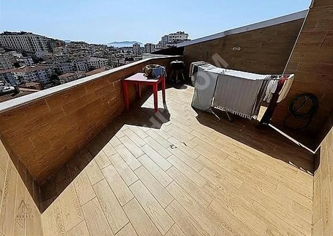 ALKAYA'DAN BOSTANCI'DA DENİZ MANZARALI DUBLEKS DAİRE ÇİFT GİRŞLİ