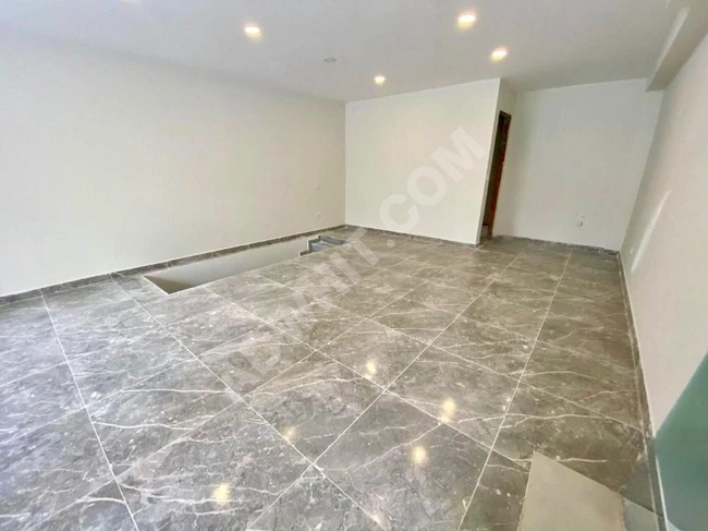 BAKIRKÖY İNCİRLİ YENİ BİNADA SATILIK İKİ KATLI DÜKKAN