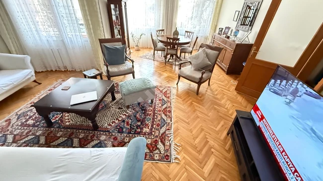 BAKIRKÖY ZUHURATBABA 3+1 SATILIK 160M2 MERKEZE YAKIN DAİRELER