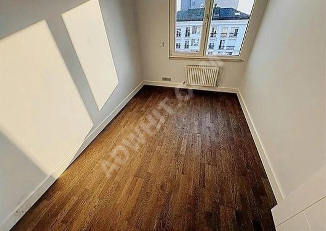 ALKAYA'DAN CADDEBOSTAN SAHİL'DE SATILIK 3+1 BOŞ DAİRE KATTA TEK