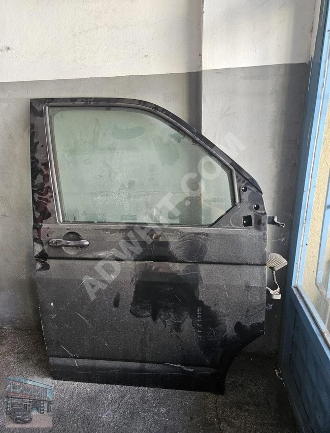 باب أمامي أيمن